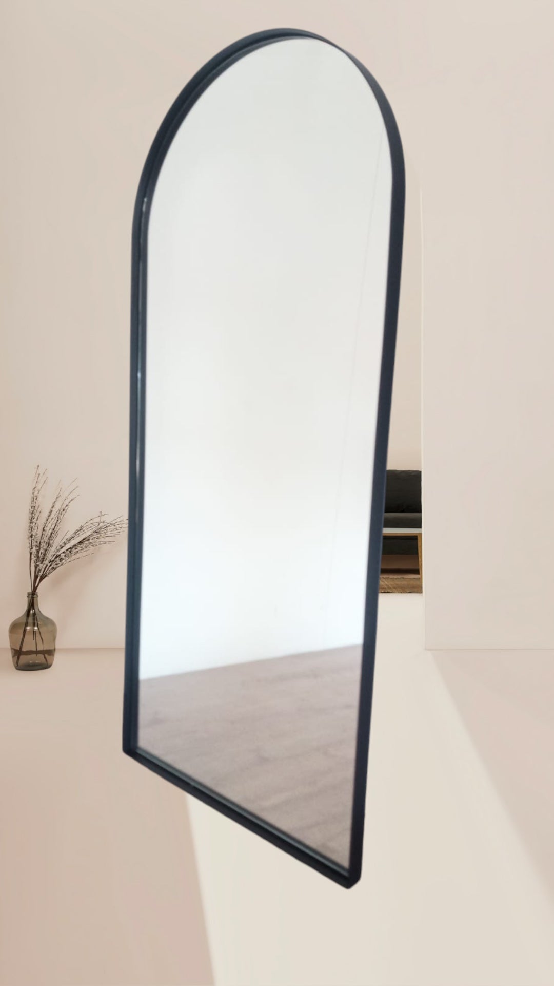 Arch mirror