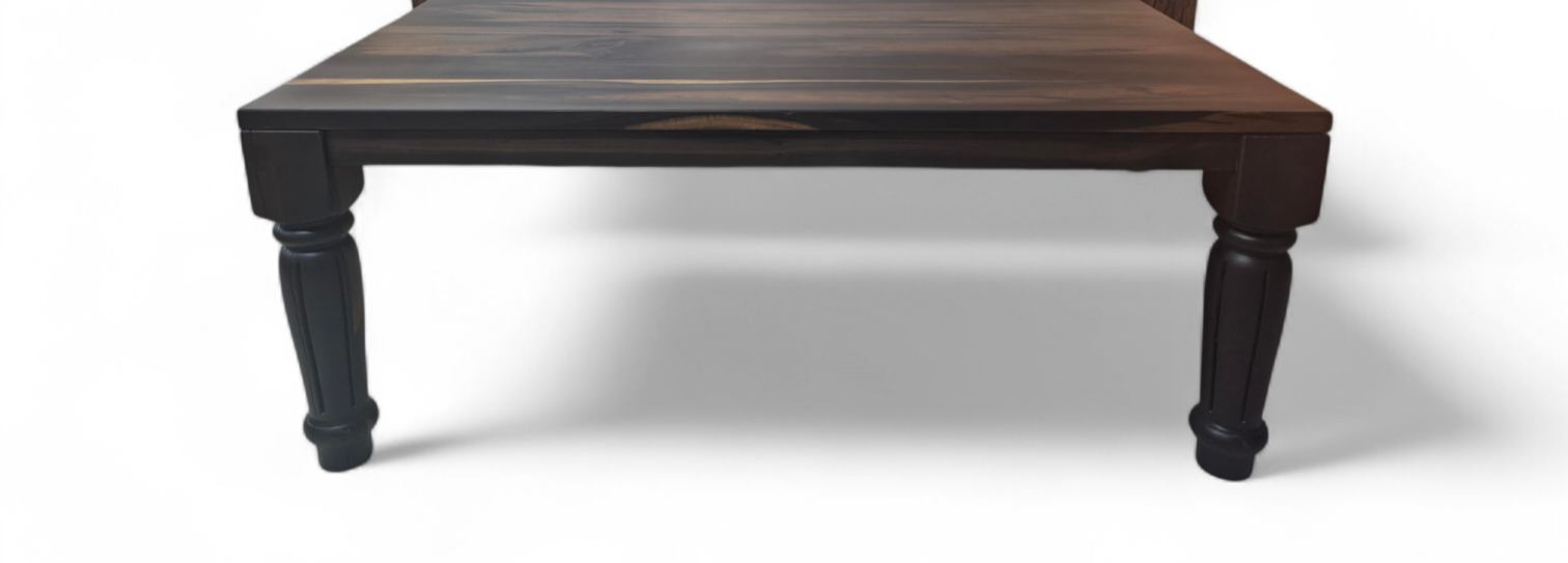Hardwood table - Designbyu